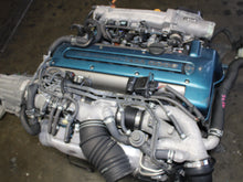 Load image into Gallery viewer, JDM 1998-2001 Toyota V300, 1998-2004 Toyota GS300 Motor Automatic 2JZGTE 3.0L 6 Cyl Engine | JDM Engine Direct