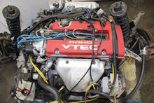 Load image into Gallery viewer, JDM 1999-2001 Honda Accord/Torneo Euro-R CL1 Motor 5 Speed LSD H22A-EURO R 2.2L 4 Cyl Engine