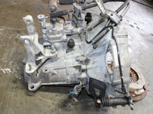 Load image into Gallery viewer, JDM 1997-2001 Honda Euro R H22A 5 Speed Manual Transmission 4 Cyl 2.2L