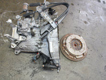 Load image into Gallery viewer, JDM 1997-2001 Honda Euro R H22A 5 Speed Manual Transmission 4 Cyl 2.2L