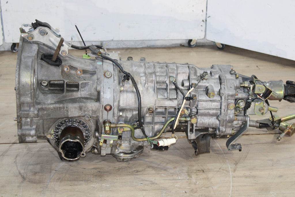 2004-2005 Subaru Legacy B4 6 Speed Manual 3.0R 6 Cyl Transmission