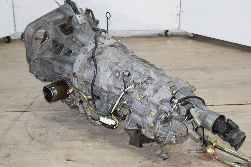 2004-2005 Subaru Legacy B4 6 Speed Manual 3.0R 6 Cyl Transmission