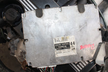 Load image into Gallery viewer, JDM 2002-2005 Toyota Altezza SXE10 Motor 6 Speed 3SGE Beams Dual VVTi 2.0L 6 Cyl Engine G5