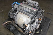 Load image into Gallery viewer, JDM 1997-2001 Honda Prelude Motor 5 Speed H22A 2.2L 4 Cyl Engine