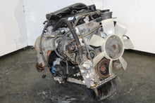 Load image into Gallery viewer, JDM 2005-2015 Tacoma Motor 2TR-FE 2.4L 4 Cyl Engine | JDM Engine Direct