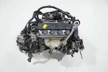 Load image into Gallery viewer, JDM 2001-2005 Honda Civic Motor D17A-VTEC 1.7L 4 Cyl (Engine Only)